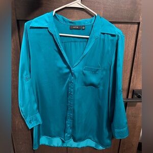 Apt 9 Beautiful Teal Colored Button Up Blouse - Size Medium